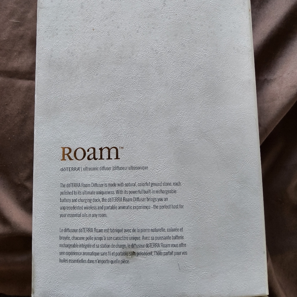 doTERRA Roam Ultrasonic Diffuser With Introductory Kit of Essential Oils